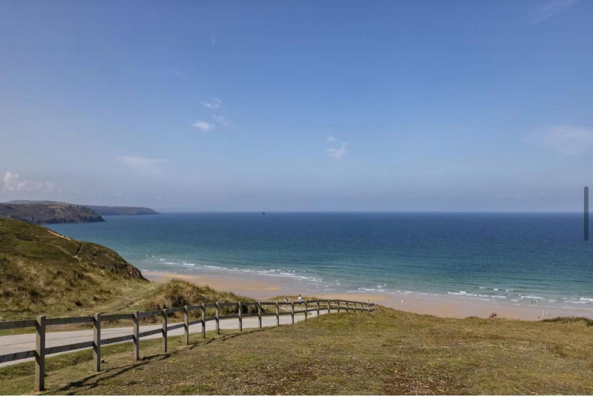 Haven Holiday Park Perran Sands 佩伦波斯 外观 照片